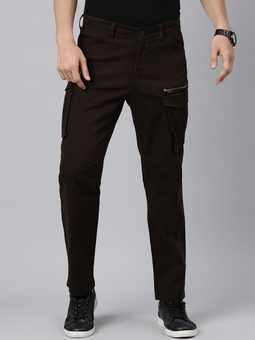 

CINOCCI Men Slim Fit Mid-Rise Cotton Cargos, Coffee brown
