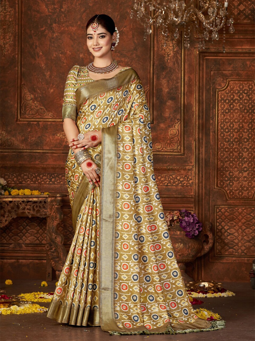 

VILLAGIUS Geometric Printed Zari Pure Silk Saree, Brown