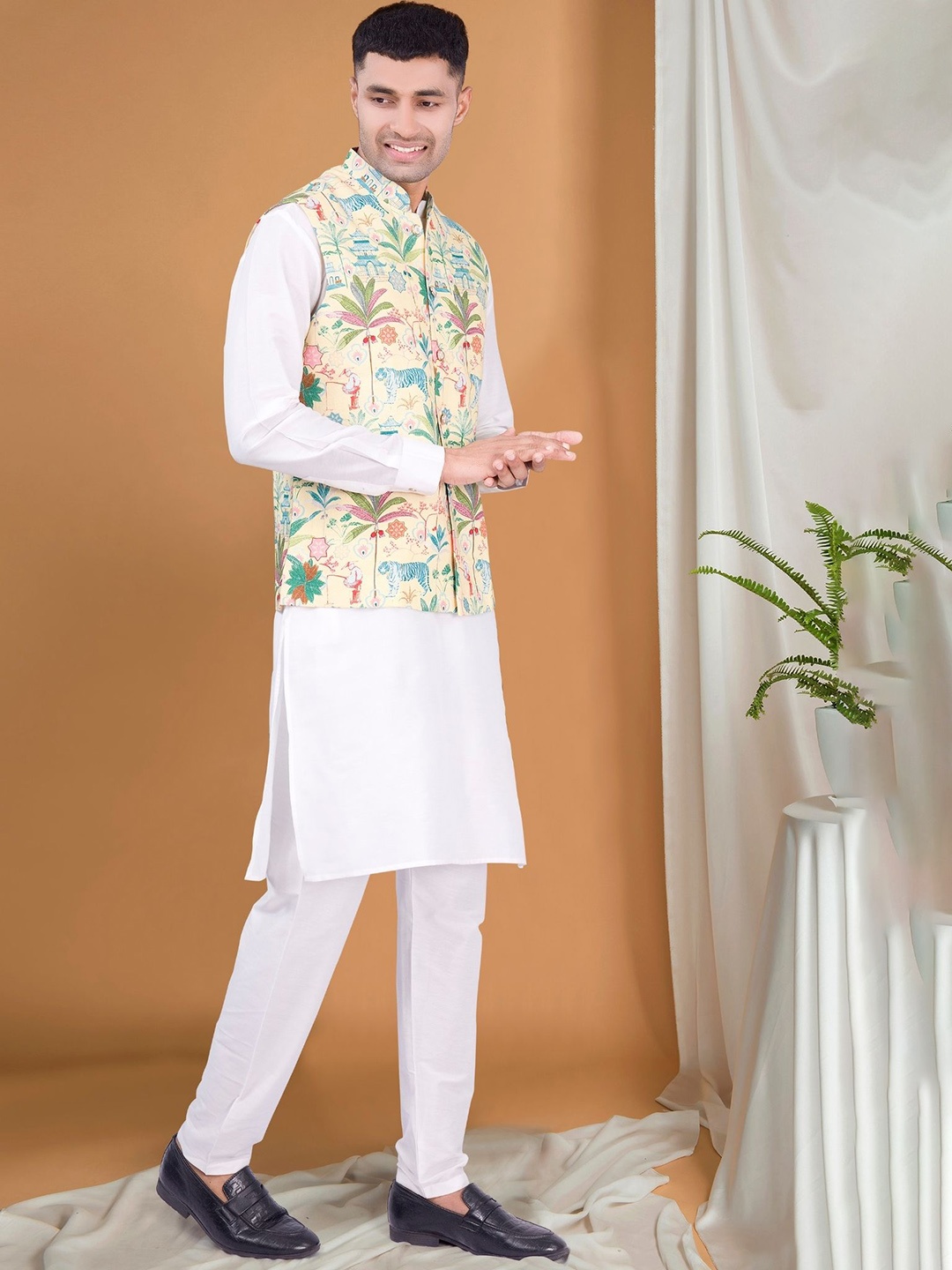 

SHIWAM ETHNIX Printed Pure Cotton Nehru Jacket, Yellow