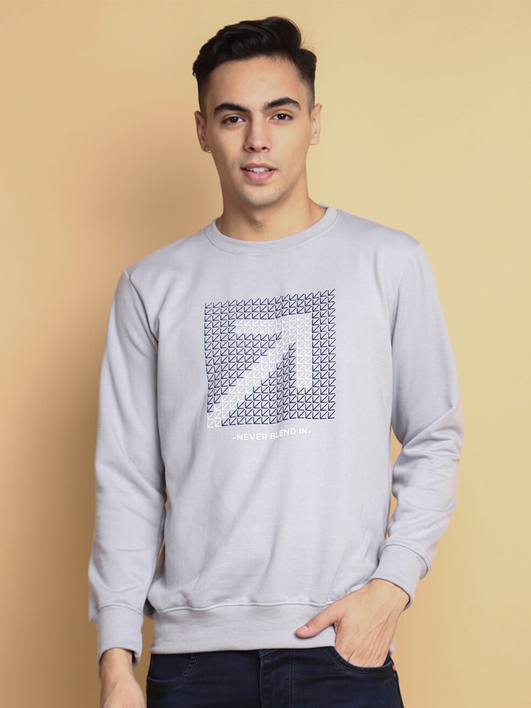 

V-Mart Graphic Printed Fleece Pullover, Grey