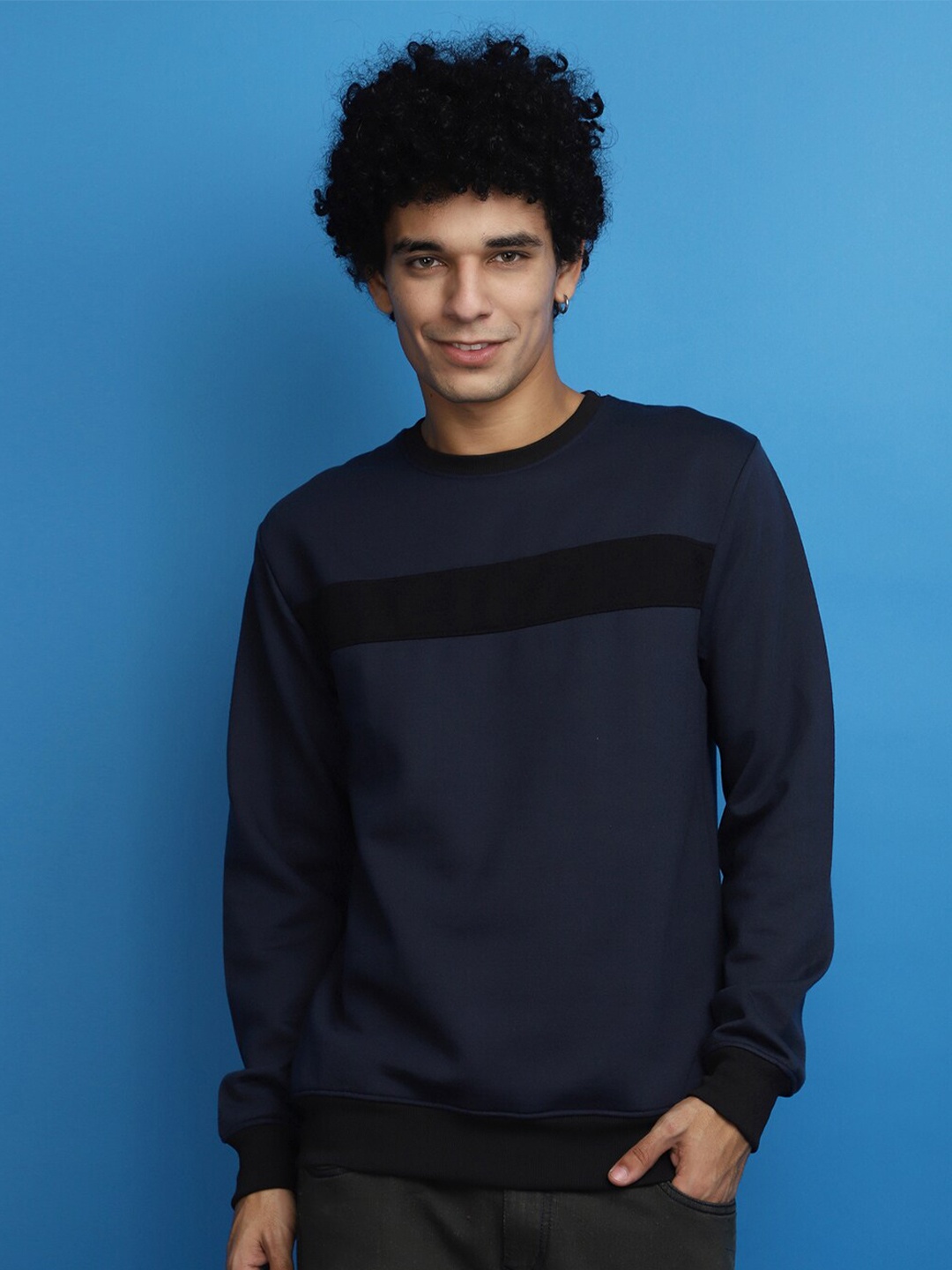 

V-Mart Colourblocked Fleece Pullover, Grey