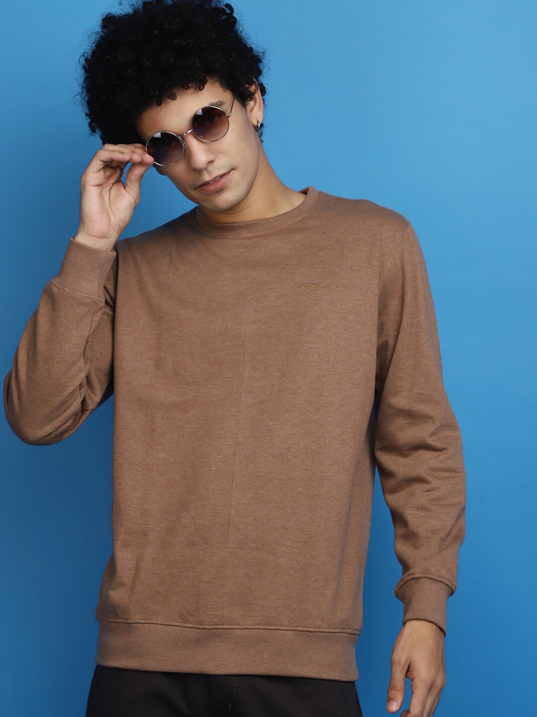 

V-Mart Round Neck Sweatshirt, Brown