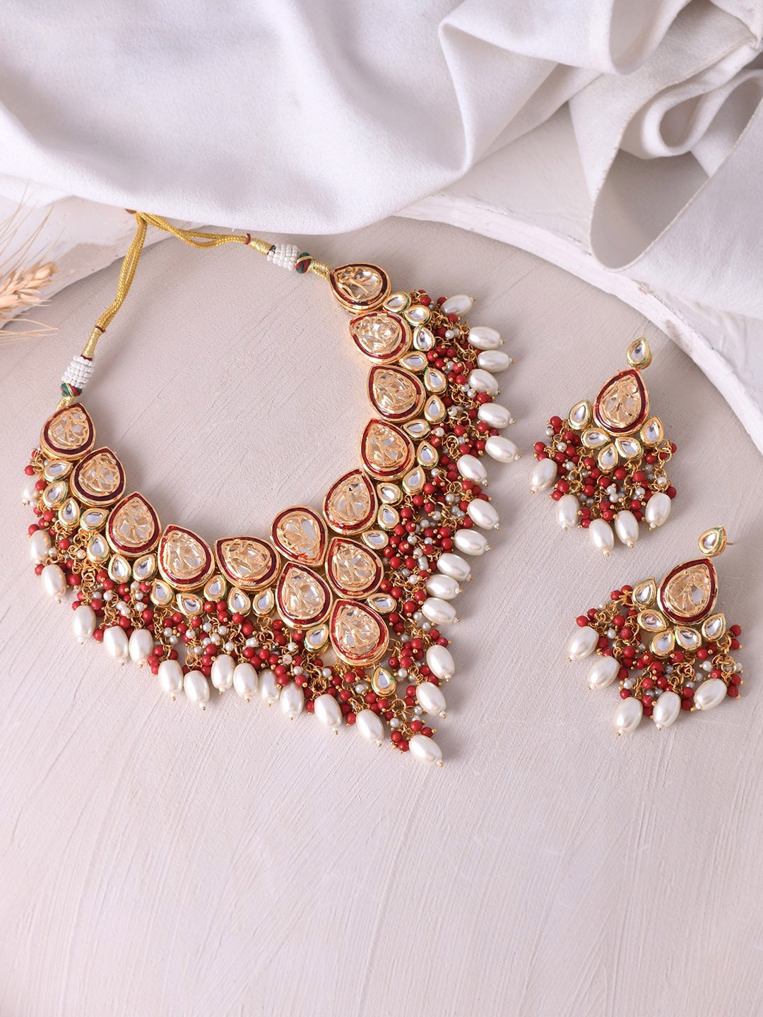 

Silvermerc Designs Gold-Plated Kundan Studded Jewellery Set