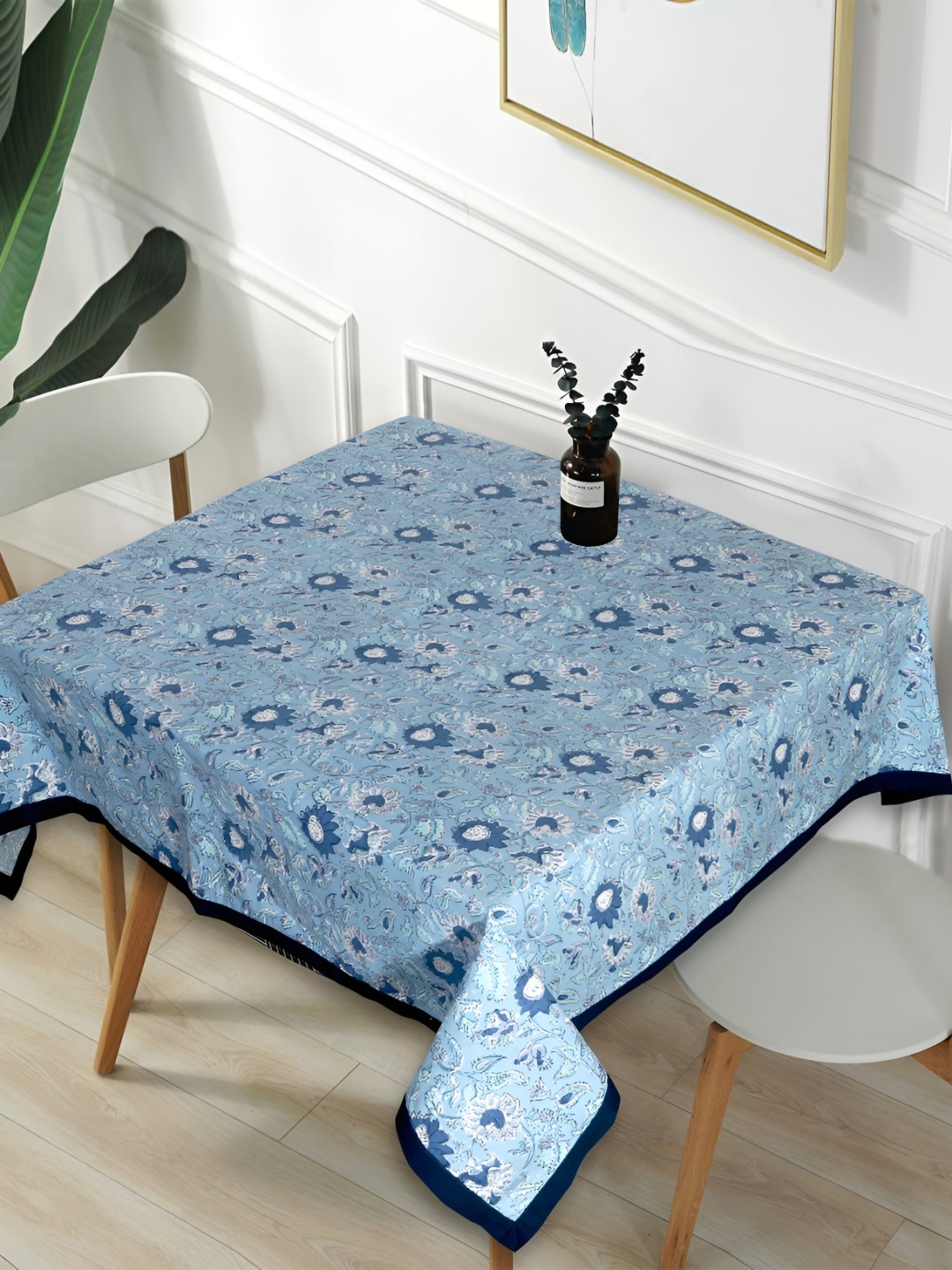 

Texstylers Blue Floral Anti-Slip Cotton 4-Seater Table Cover