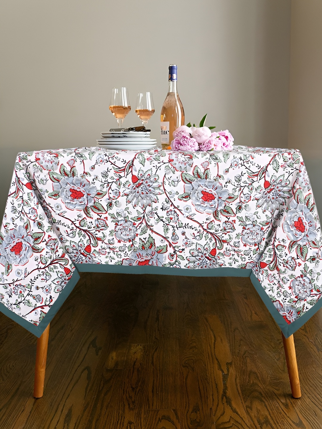 

Texstylers Peach &White Floral Anti-Slip Cotton 4-Seater Table Cover