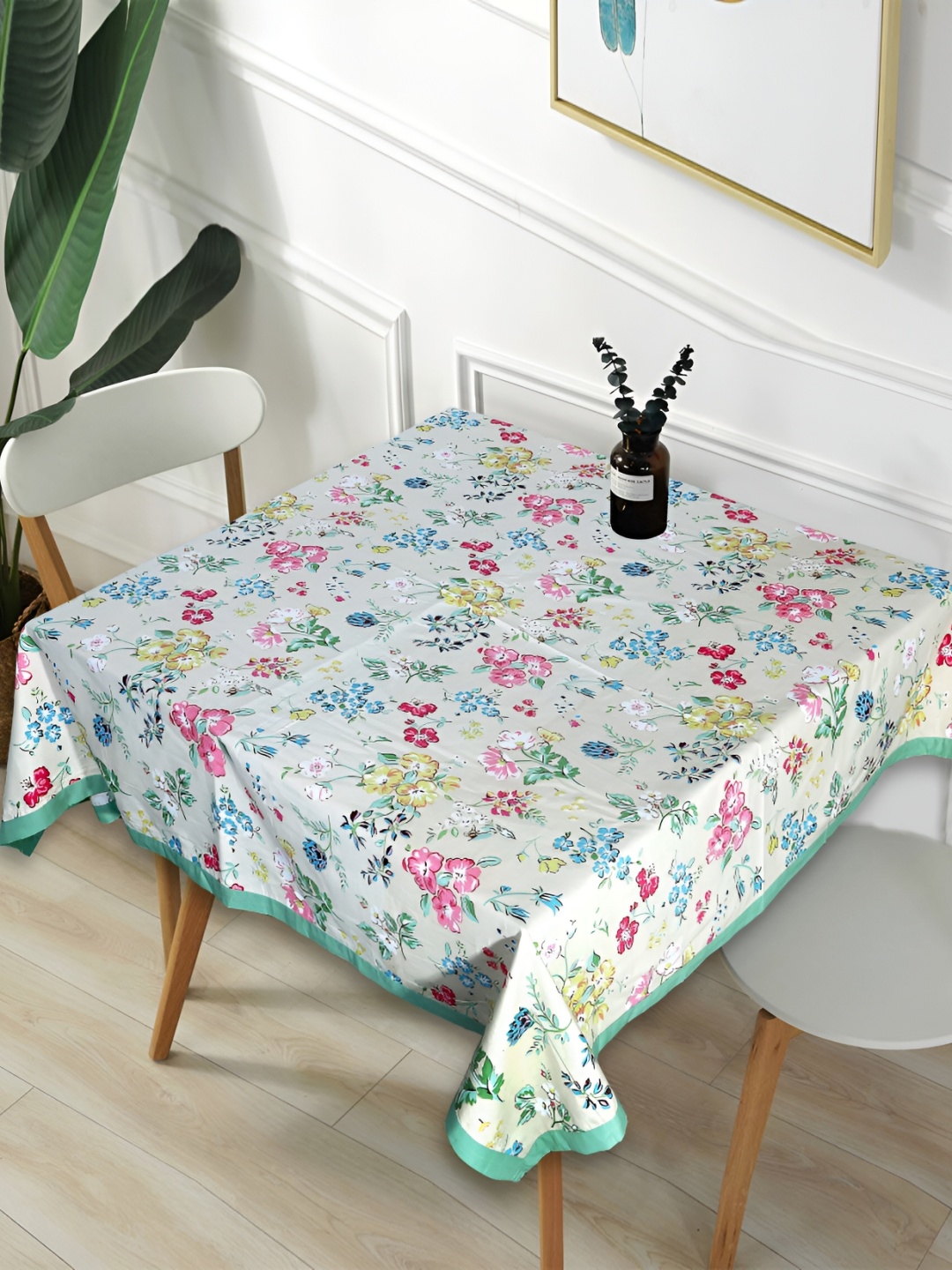 

Texstylers Grey & Green Floral Printed Anti-Slip Cotton 4-Seater Square Table Cover