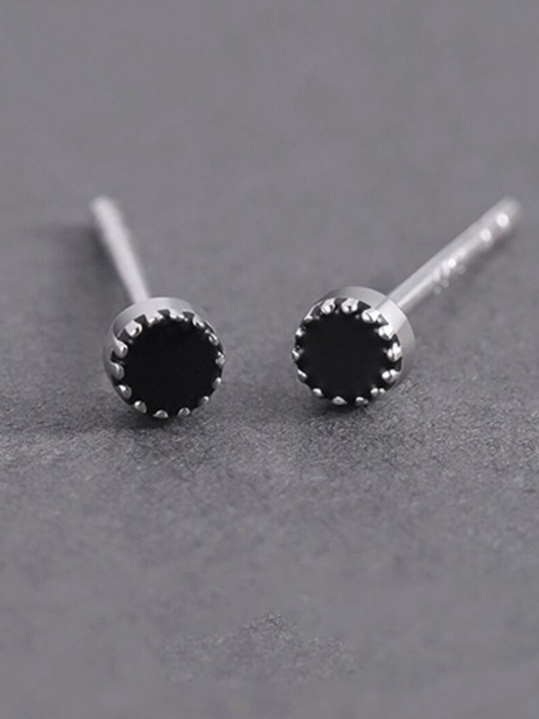 

WROGN Men Studs Earrings, Silver