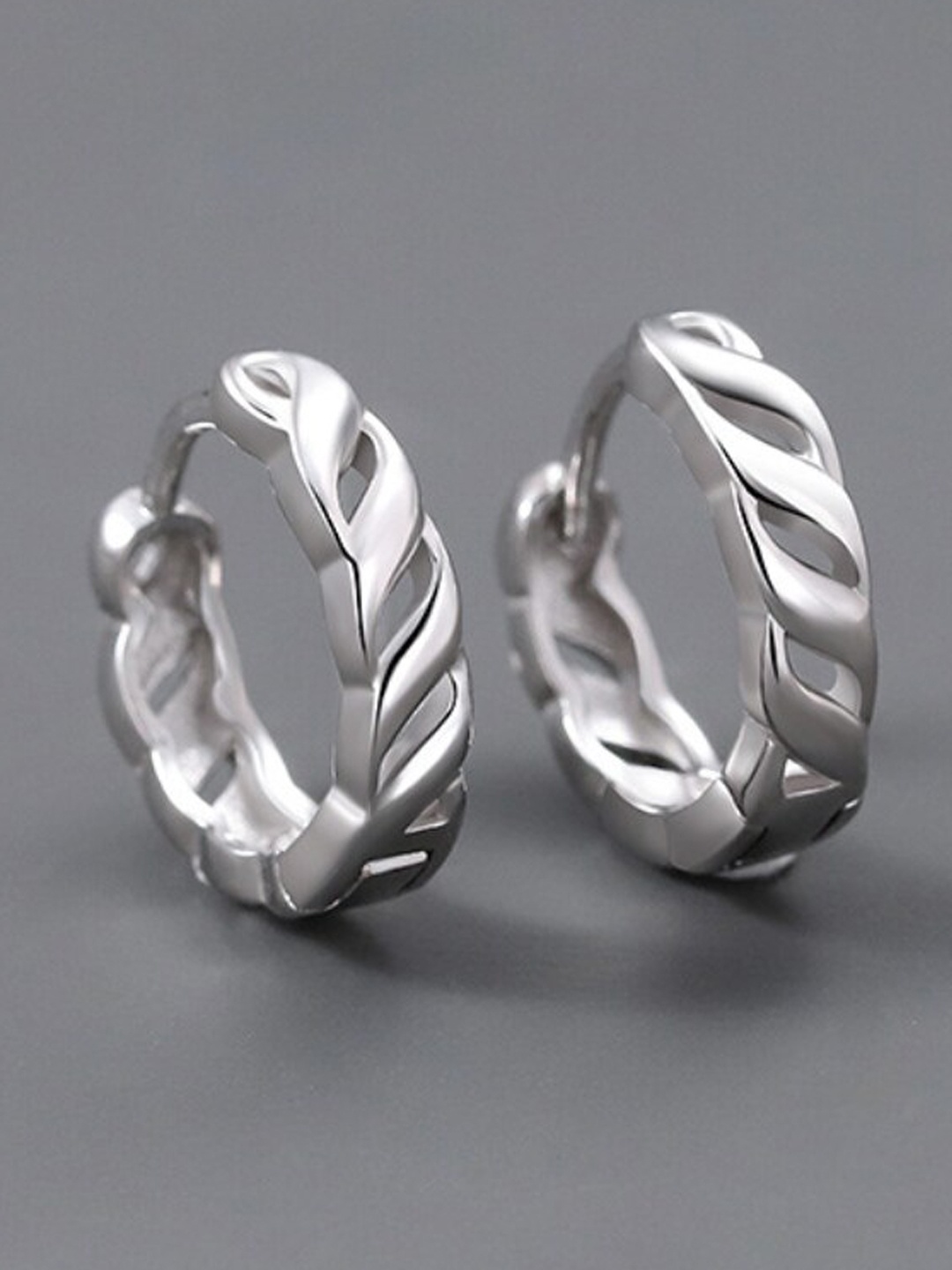 

WROGN Men Hoop Earrings, Silver