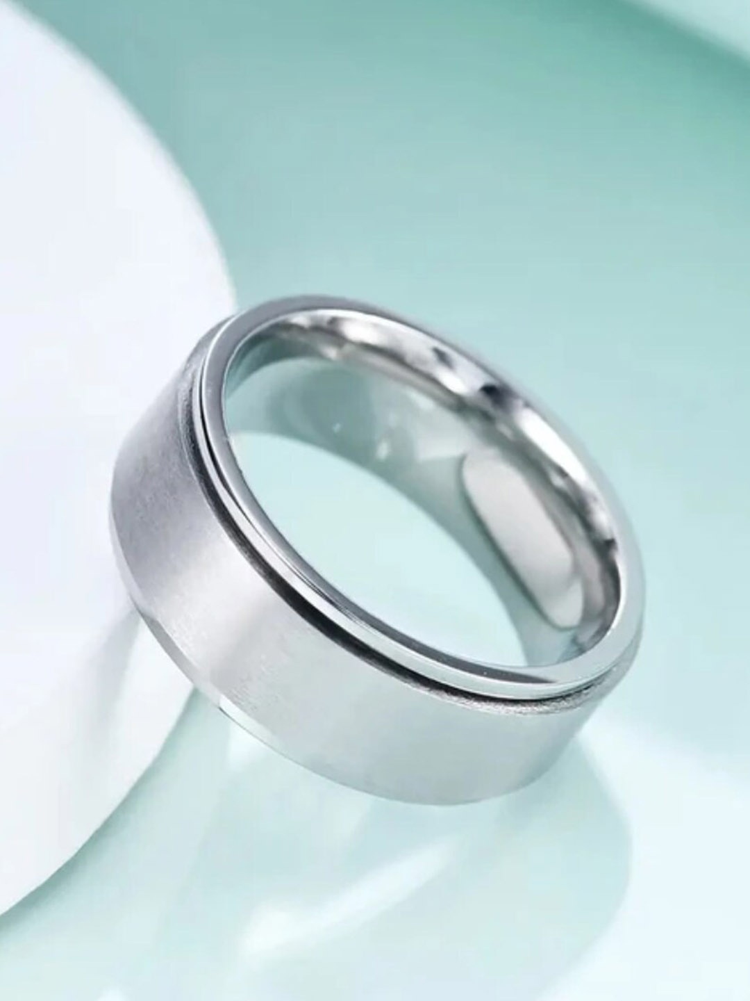 

WROGN Men Plain Band Finger Ring, Silver