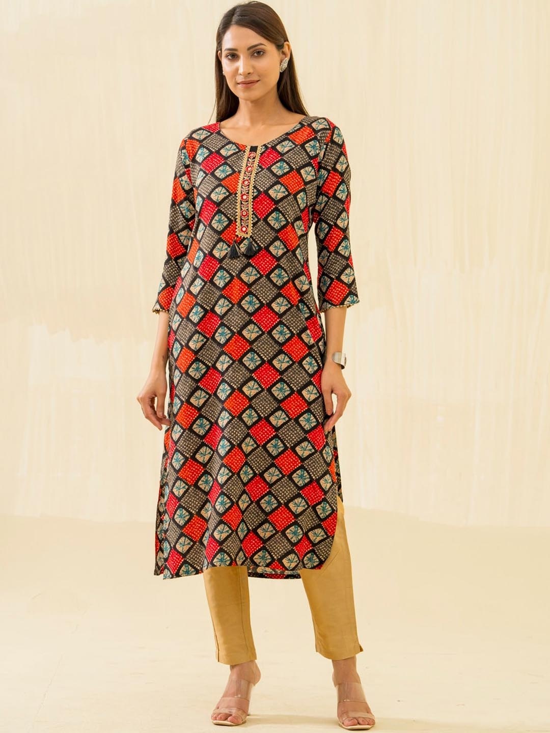 

Sangria Ethnic Motifs Printed Straight Kurta, Black