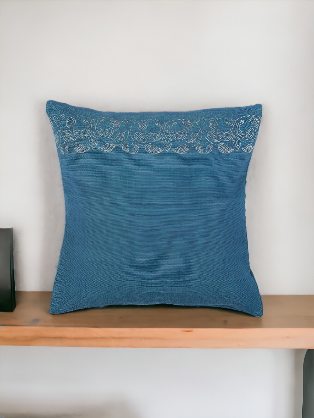 

THE COCOTIER Blue Ethnic Motifs Linen Square Cushion Cover