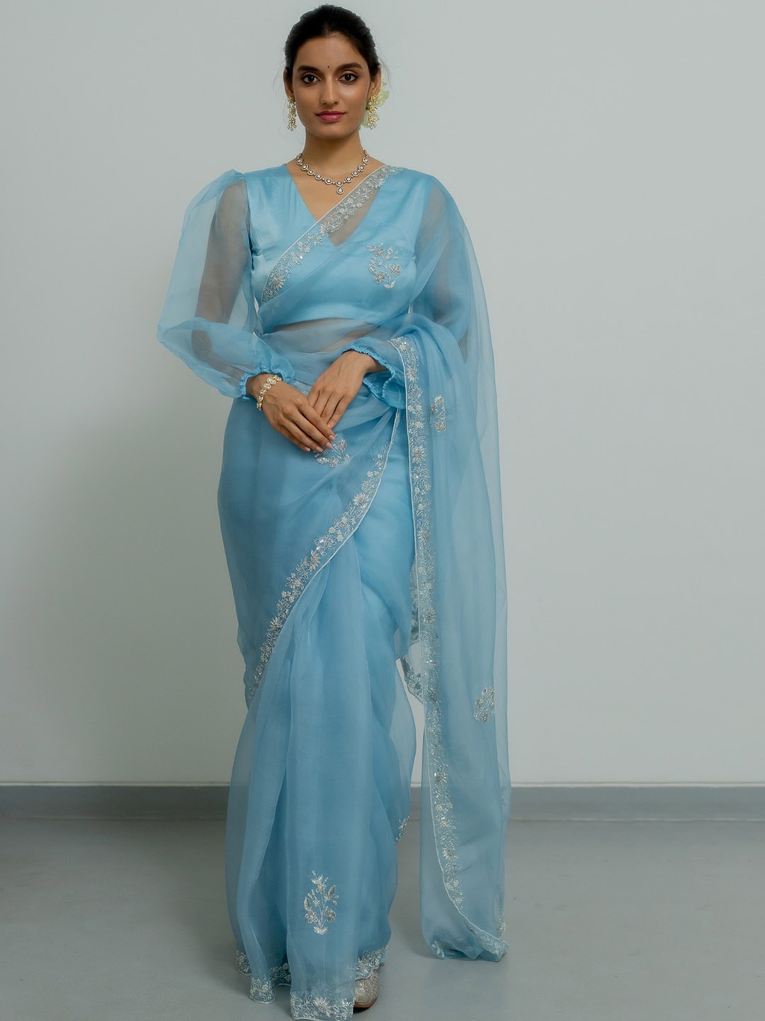 

PEELI DORI Floral Embroidered Organza Saree, Blue