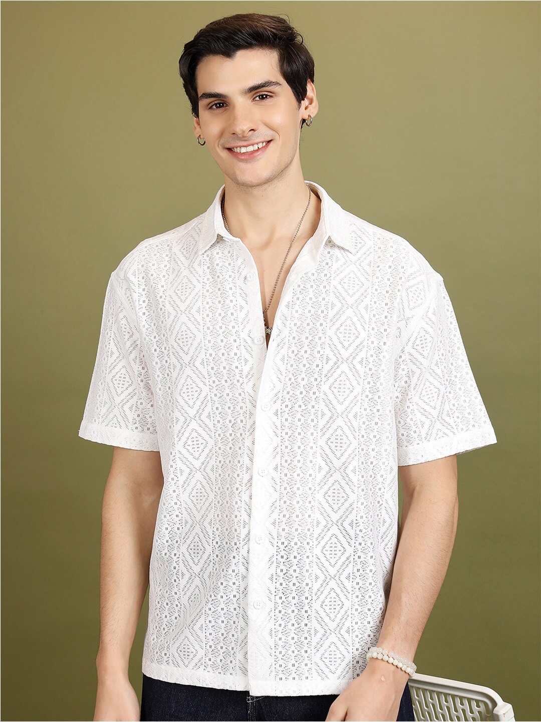 

HIGHLANDER Self Design Oversized Casual Shirt, White
