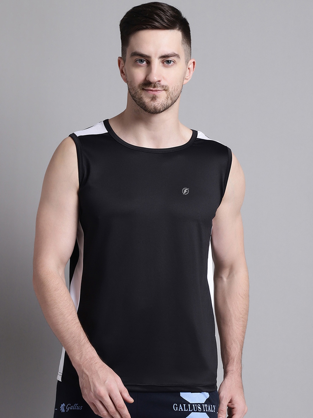 

Friskers Men Black Slim Fit T-shirt