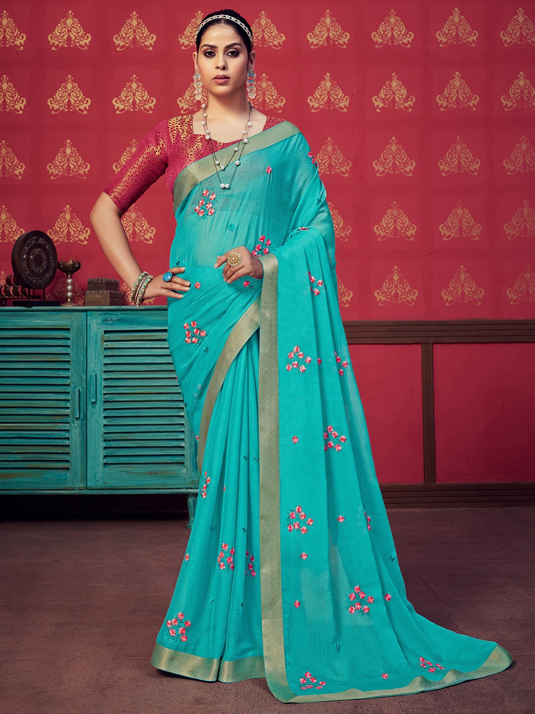 

SANSKAR Floral Embroidered Pure Chiffon Saree, Turquoise blue