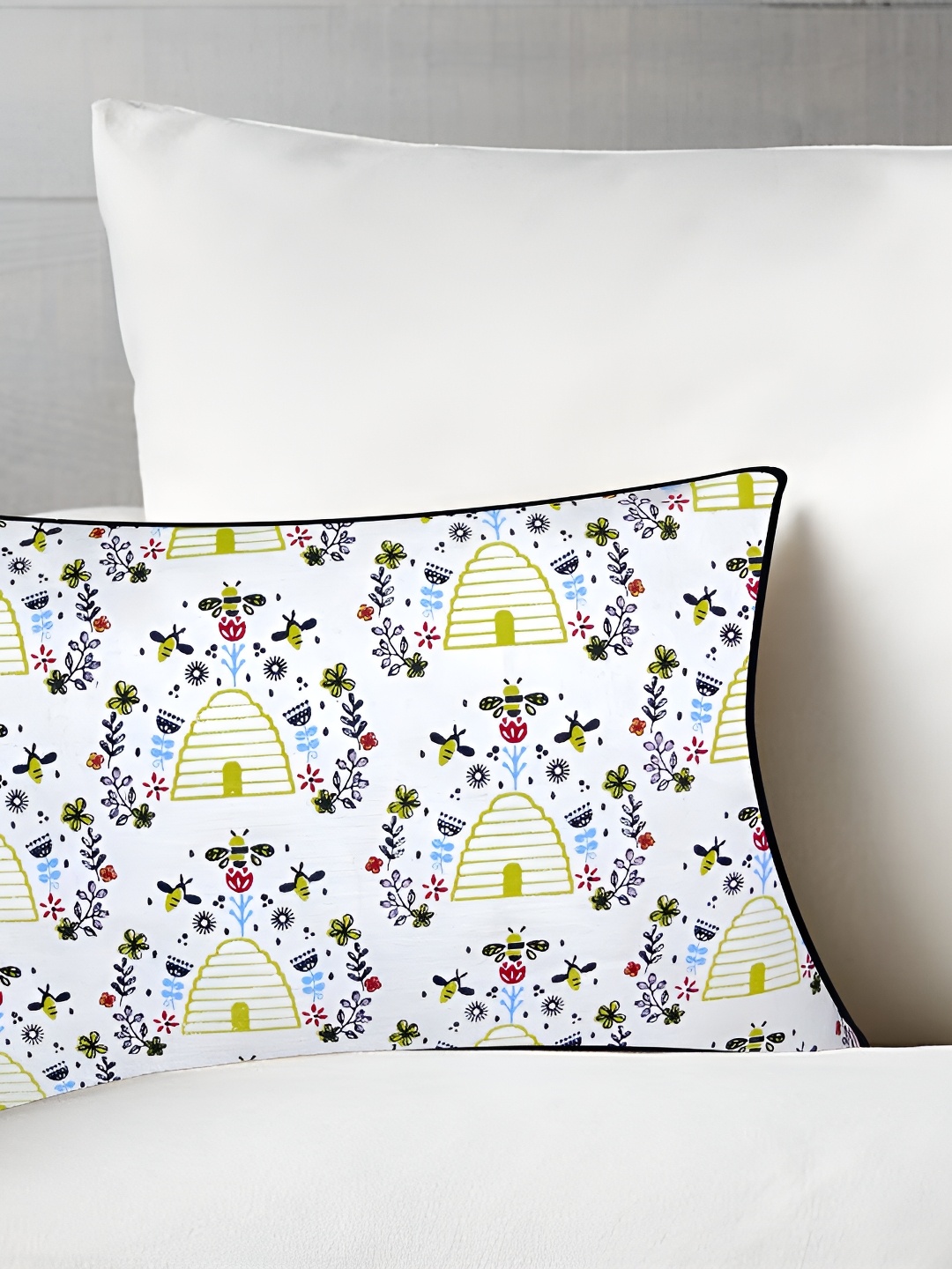 

SAJAVAT Green & white Self Design Pure Cotton Rectangle Pillow Covers