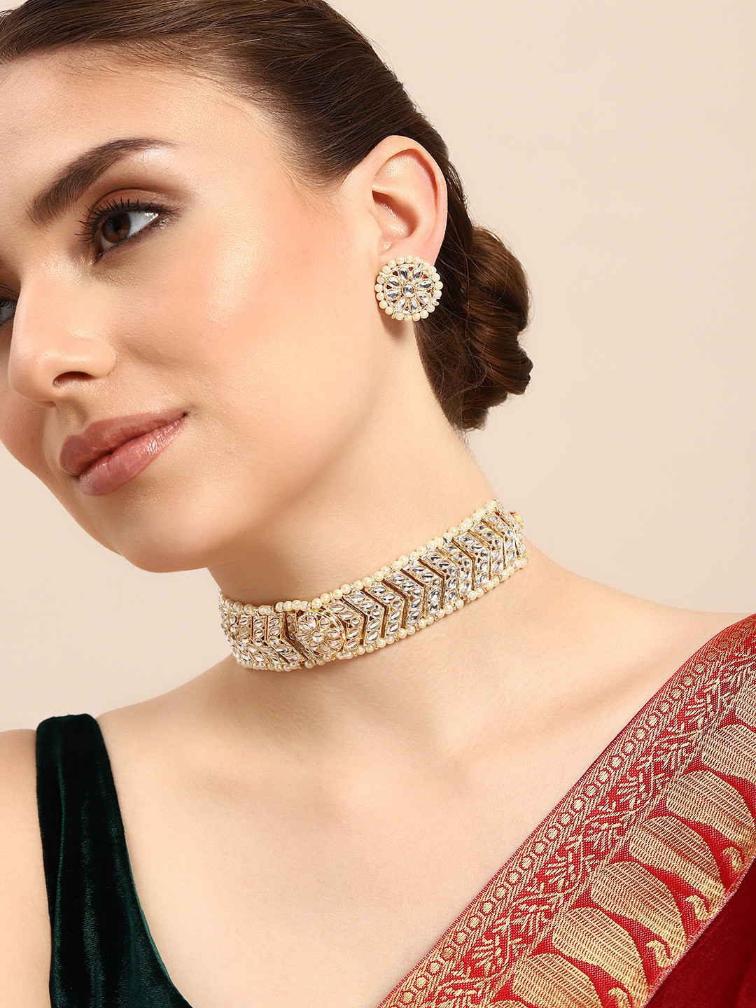 

House of Pataudi Gold-Plated Stones-Studded & Beaded Jewellery Set