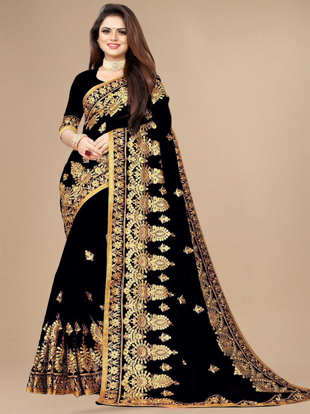 

KALINI Ethnic Motifs Embroidered Pure Georgette Saree, Black