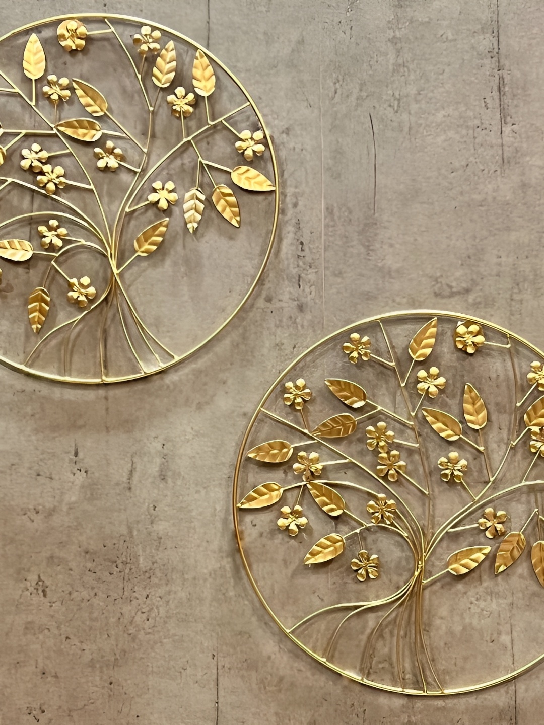 

CK HOMEZ Gold Toned Metal Hanging Wall Decor