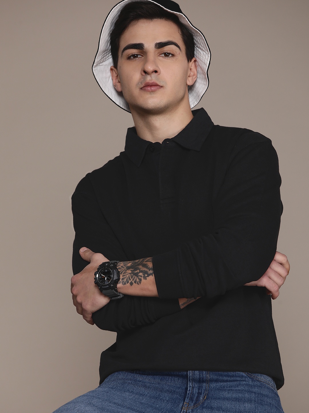 

Roadster Men Polo Collar T-shirt, Black