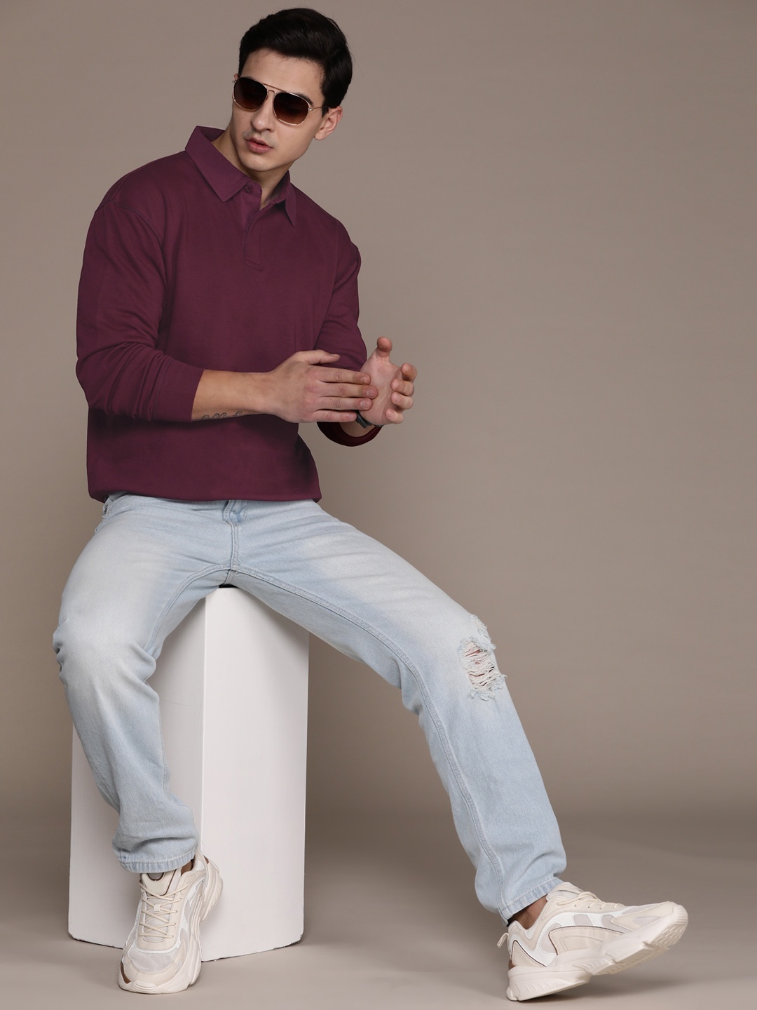 

Roadster Men Polo Collar T-shirt, Maroon