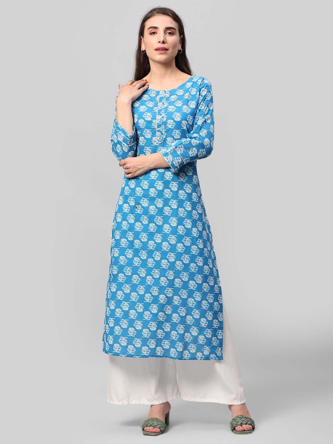 

Aaysa Kurti Floral Printed Round Neck Pure Cotton Gotta Patti Straight Kurta, Blue