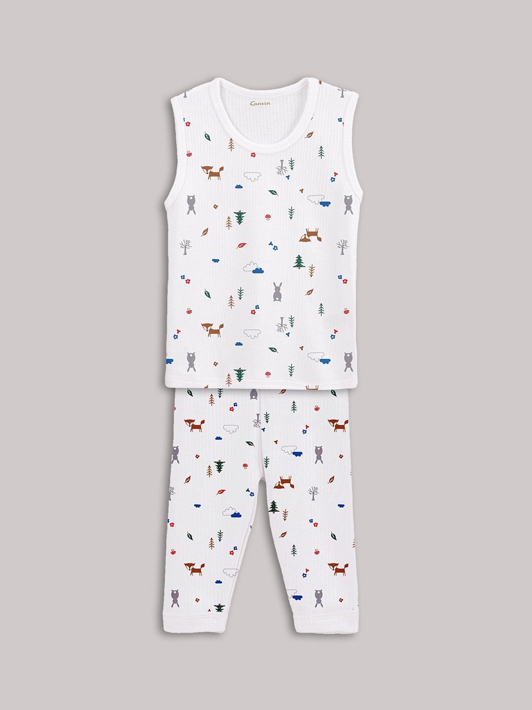 

Kanvin Girls White Graphic Printed Thermal Set