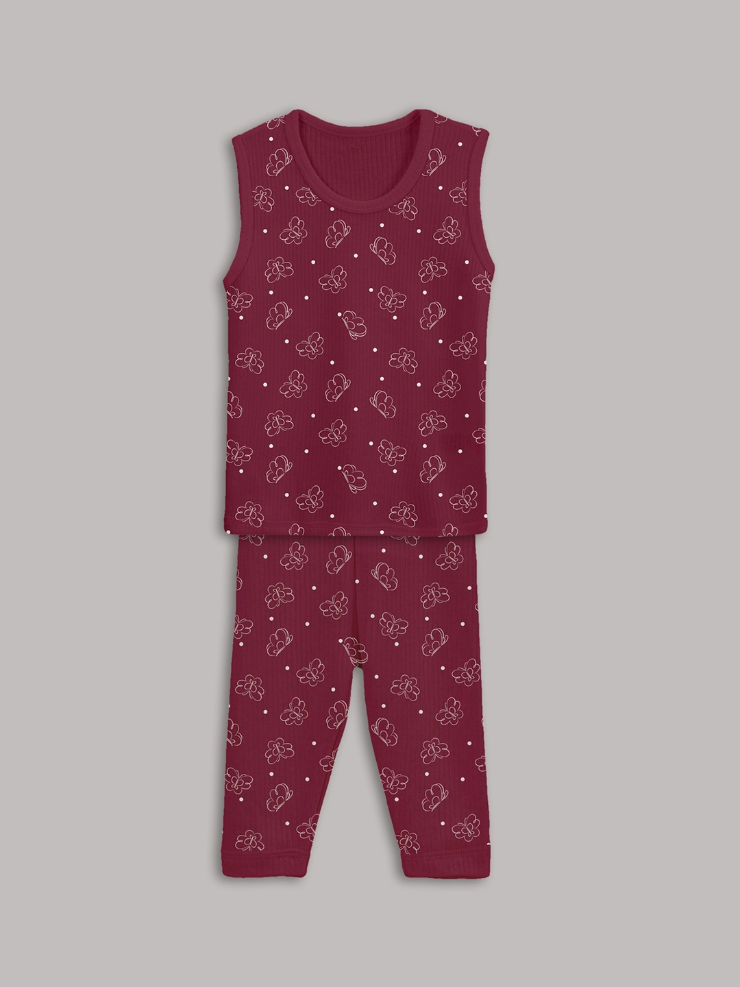 

Kanvin Girls Maroon Graphic Printed Thermal Set