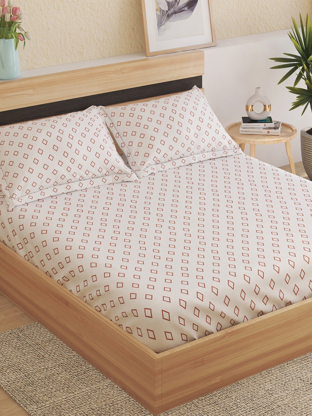 

Home Centre White Geometric Cotton 150 TC Fitted King Bedsheet with 2 Pillow Covers