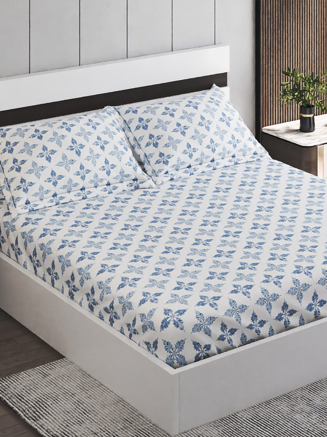 

Home Centre White & Blue Ethnic Motifs Cotton 150 TC Queen Bedsheet with 2 Pillow Covers