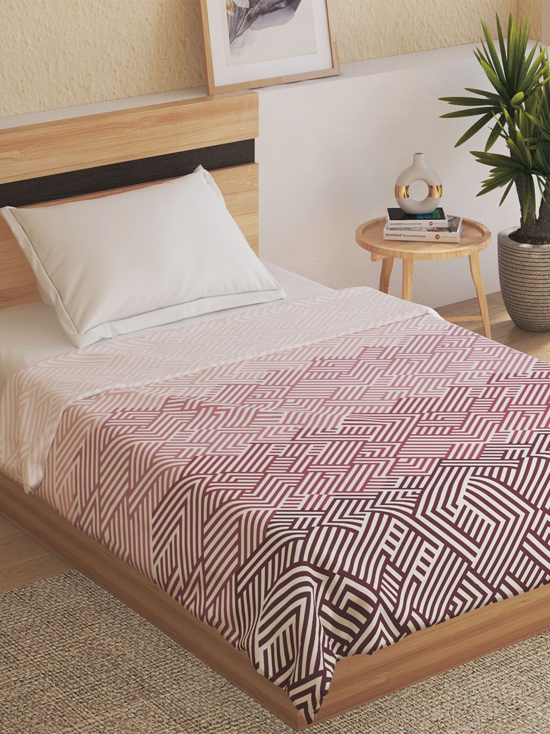 

Home Centre Maroon & Pink Printed 150 GSM Single Bed Blanket