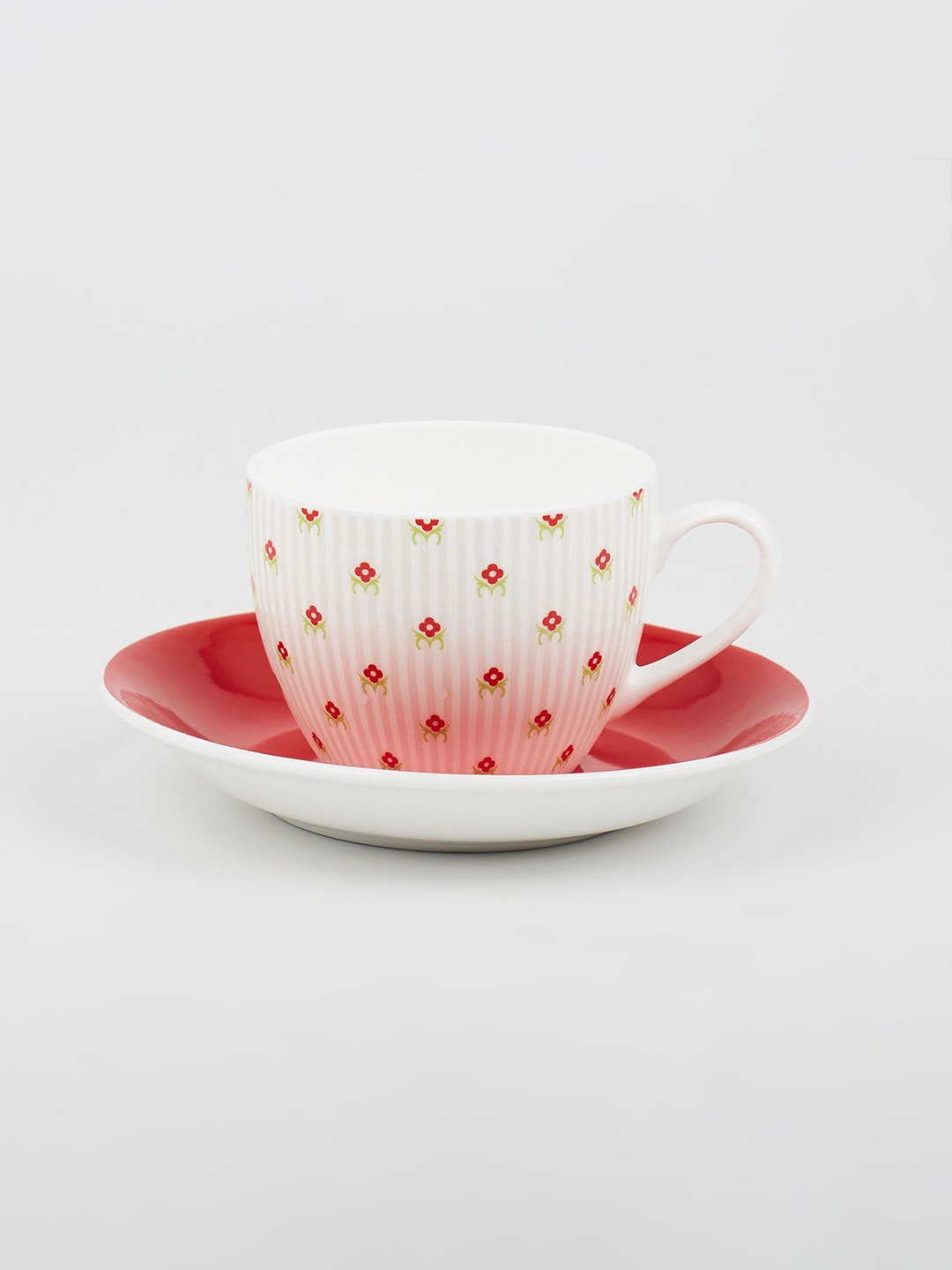 

Home Centre Raisa Rajarani White & Red 2 Pieces Ethnic Bone China Cup and Saucer 200ml