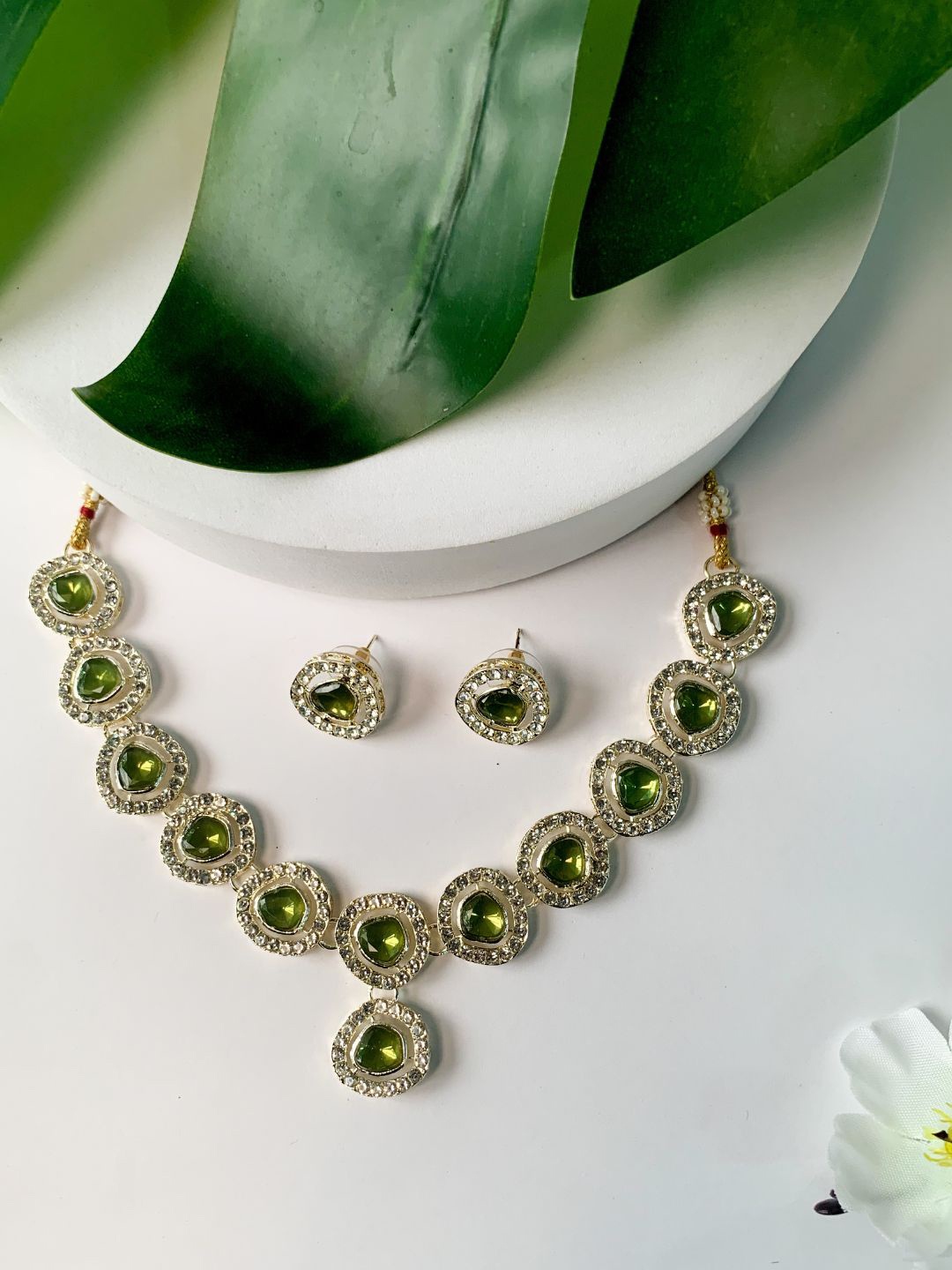 

I Jewels Gold-Plated Kundan-Studded Jewellery Set