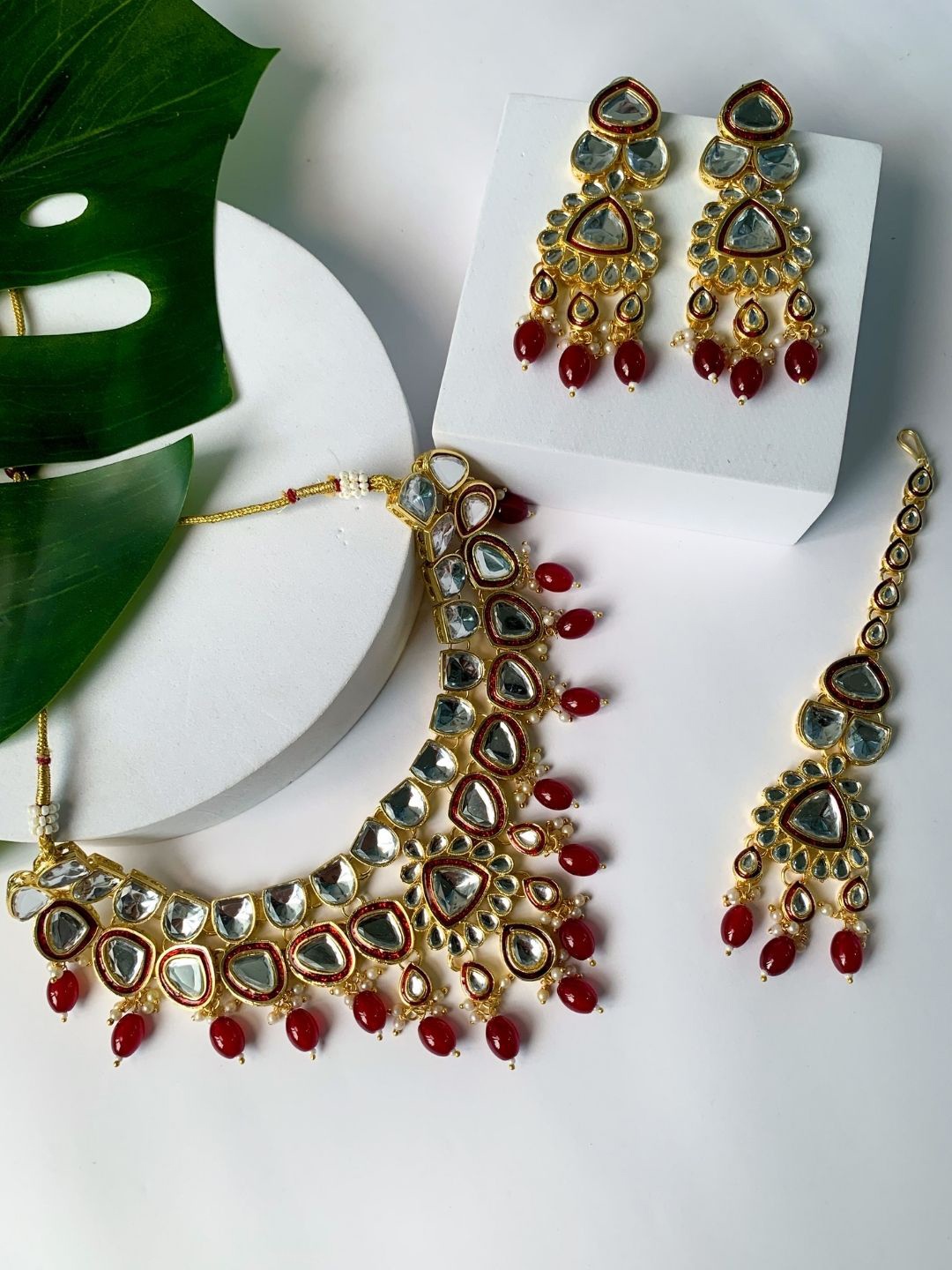 

I Jewels Gold-Plated Kundan Studded & Beaded Jewellery Set