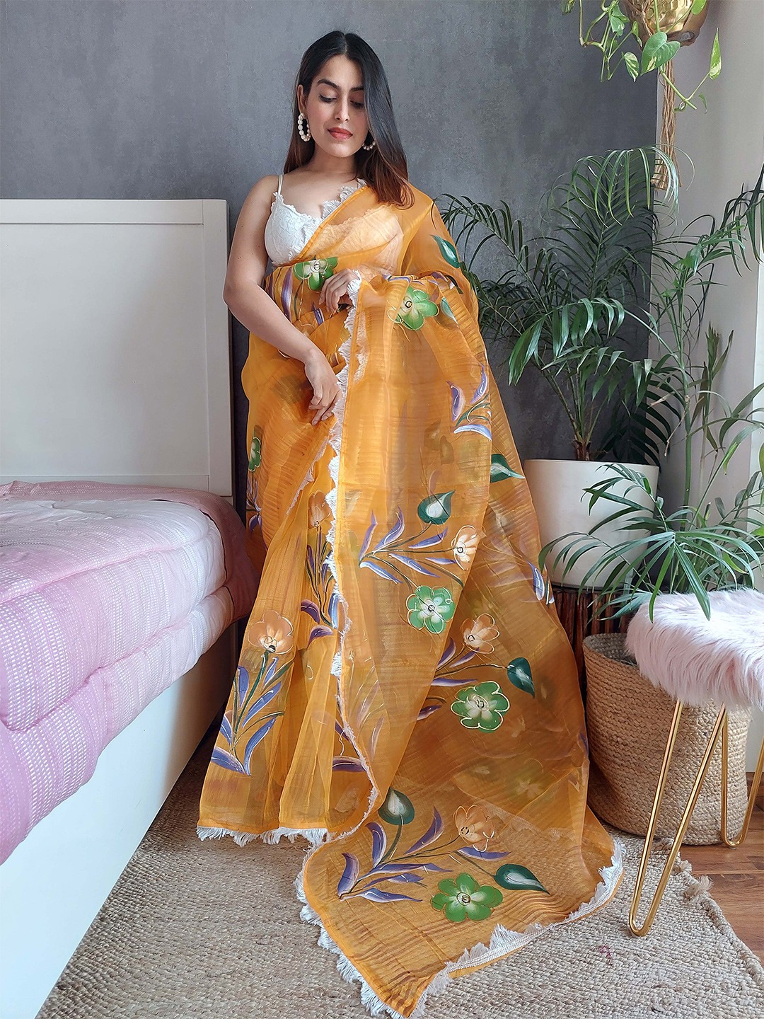 

Stylefables Floral Printed Saree, Yellow