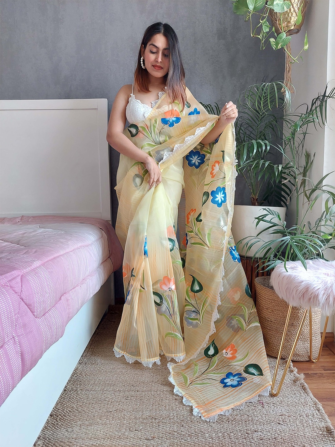 

Stylefables Floral Printed Saree, Yellow