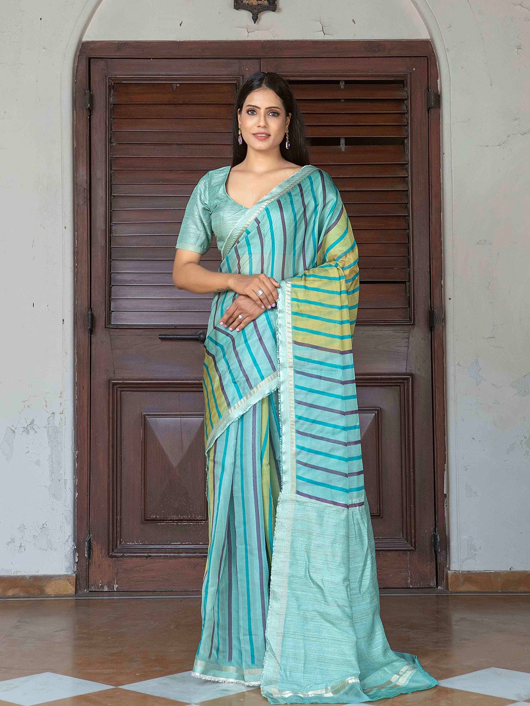 

Stylefables Striped Saree, Turquoise blue