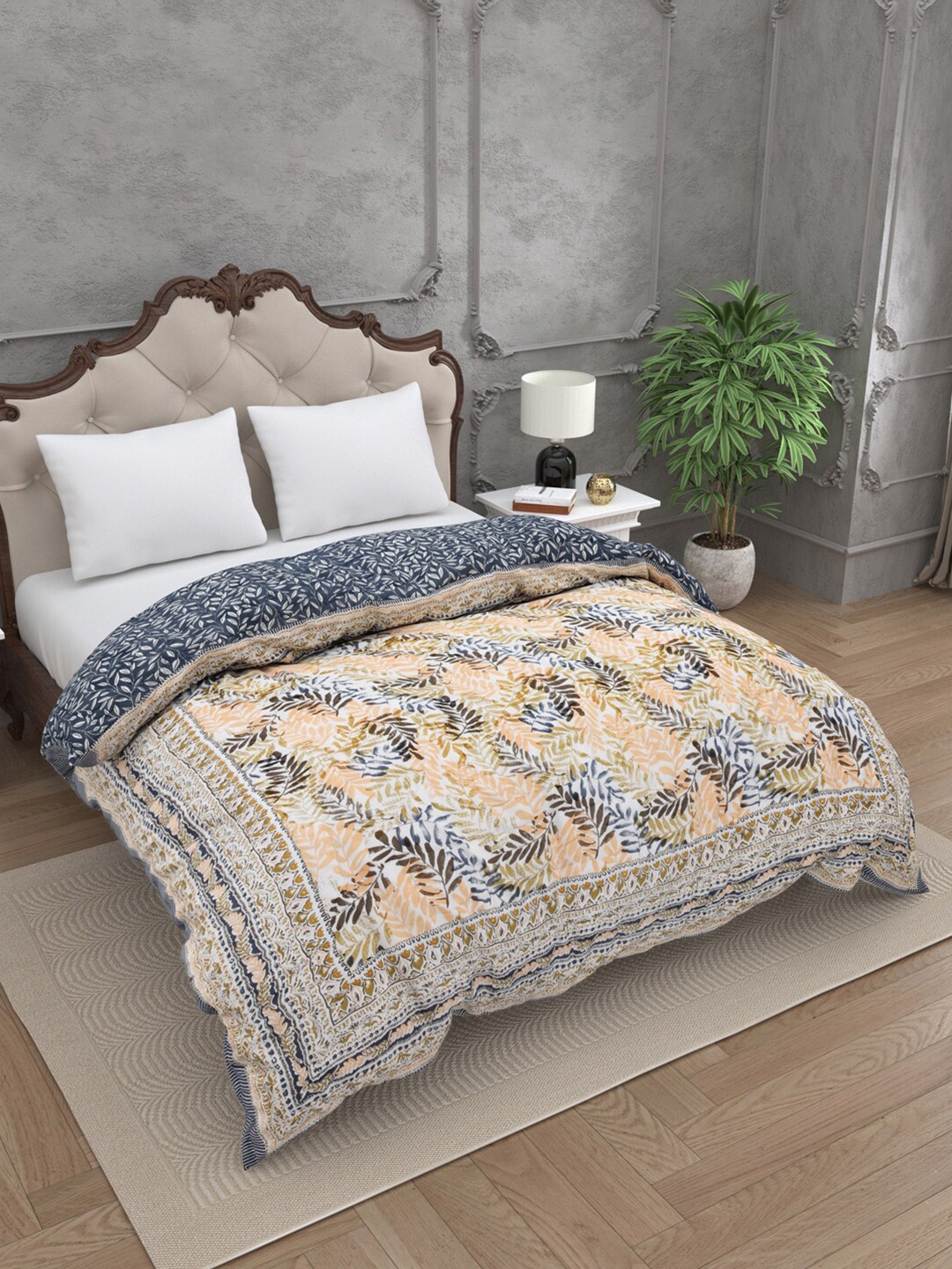 

JAIPUR FABRIC Beige & Grey Floral Printed Cotton 210 GSM Double Bed Quilt