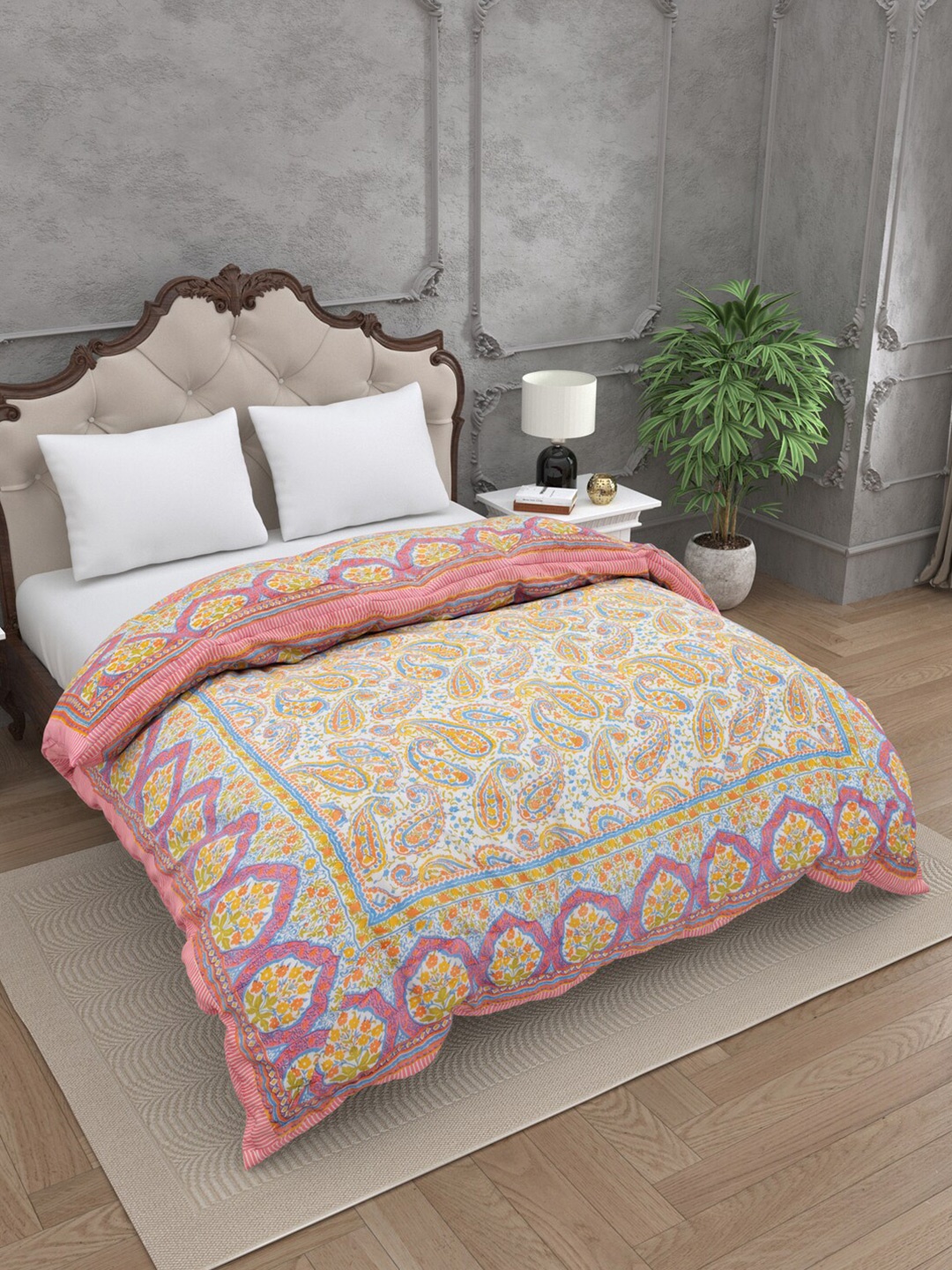 

JAIPUR FABRIC Pink & White Printed Cotton 210 GSM Double Bed Quilt