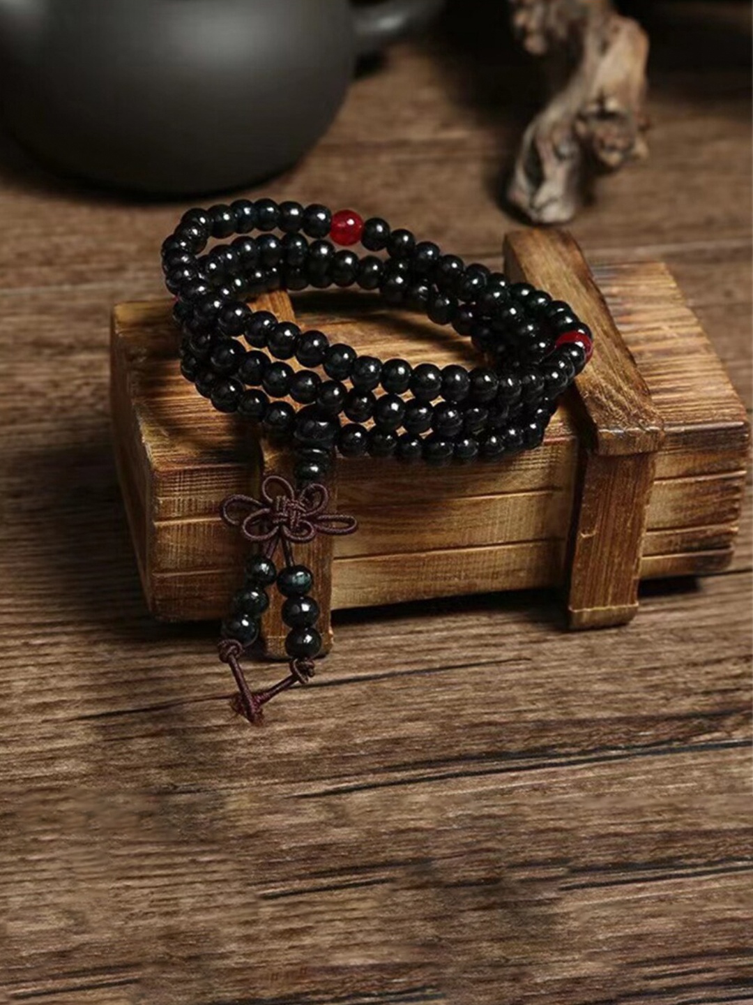 

The Roadster Lifestyle Co. Men Black Beaded Multistrand Bracelet