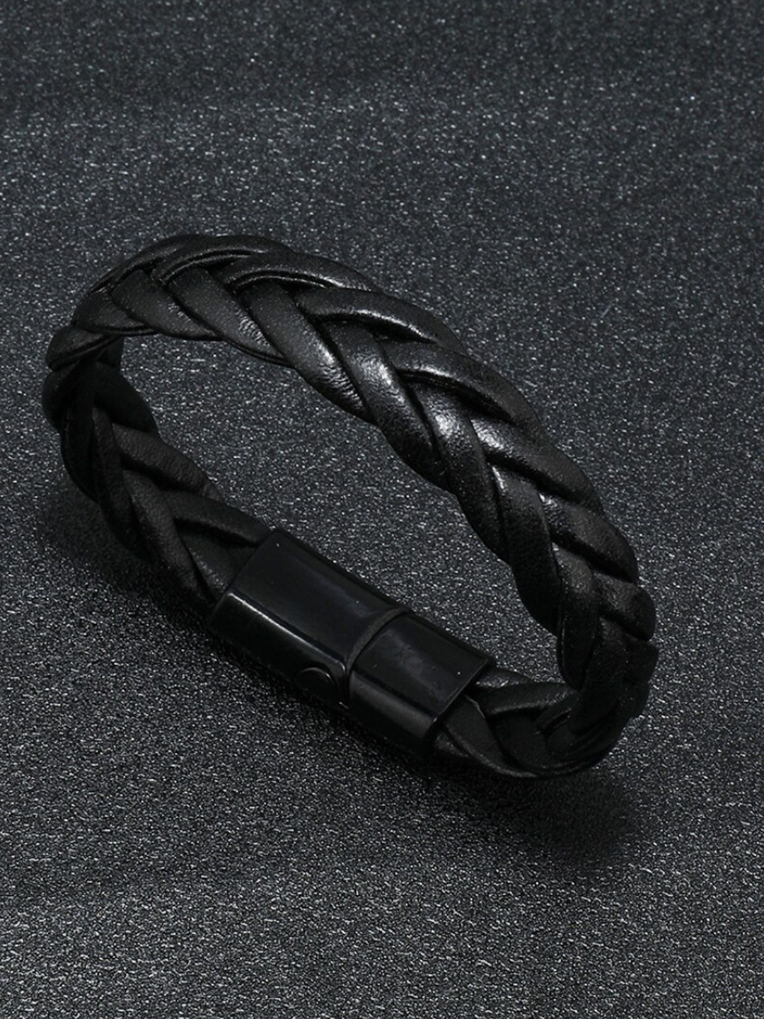 

The Roadster Lifestyle Co. Men Black Braided Leather Elasticated Bracelet