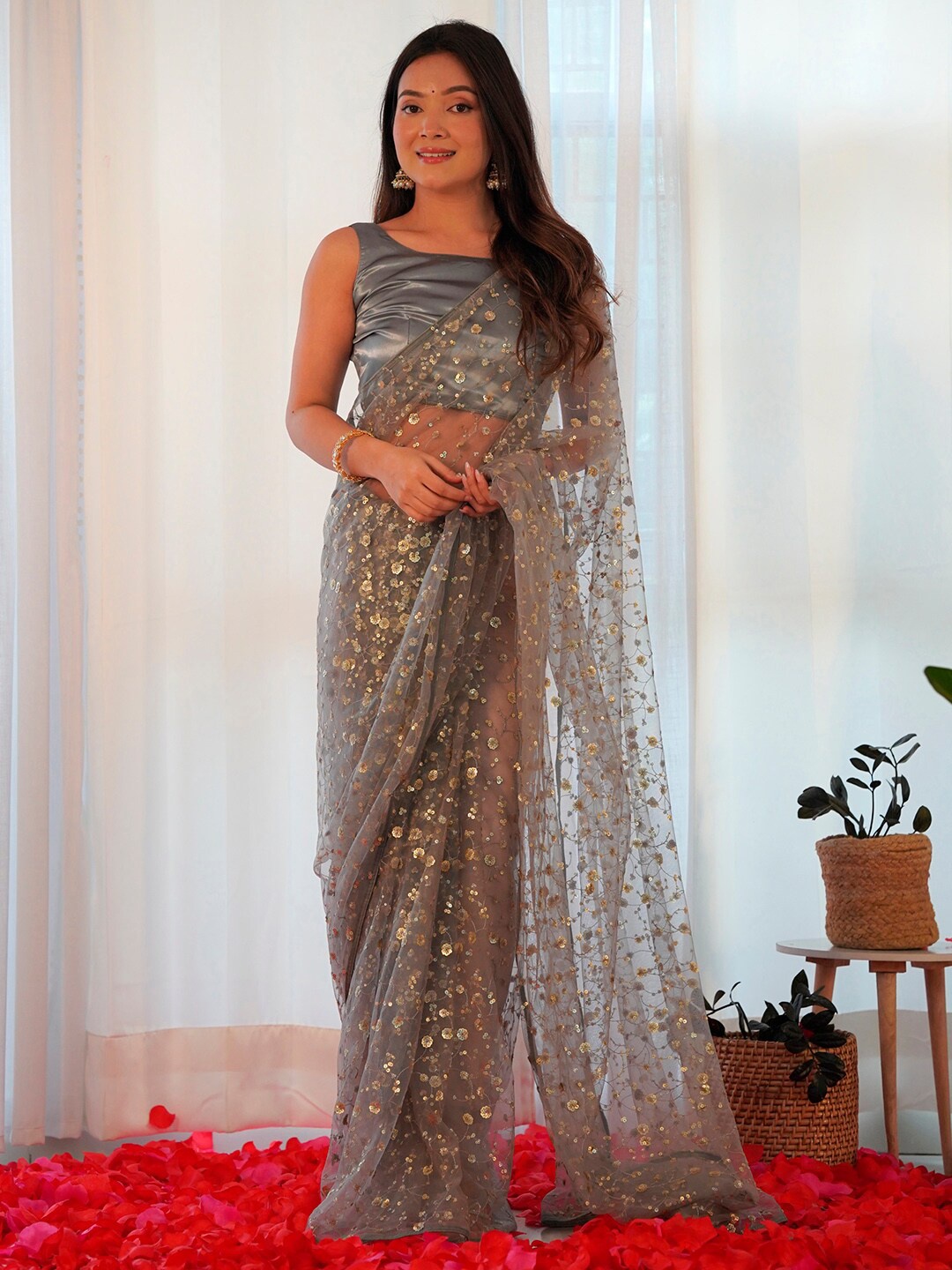 

Saree mall Floral Embellished Sequinned Net Sarees, Grey