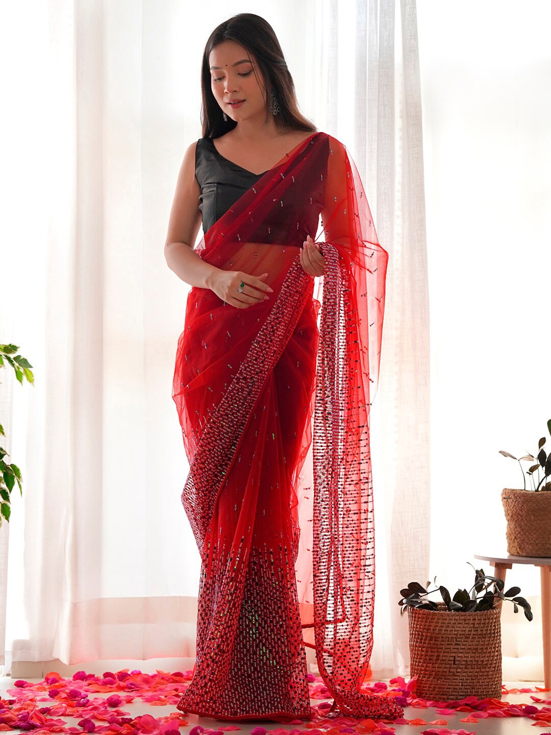 

Saree mall Embellished Sequinned Net Saree, Red