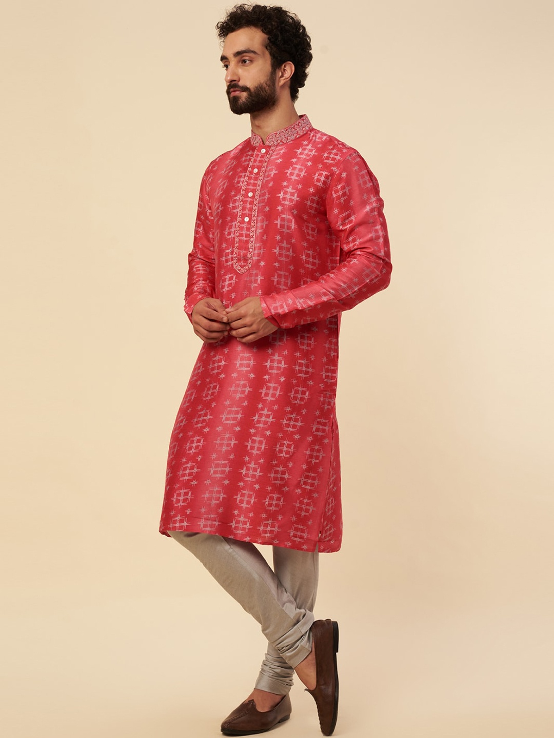 

Krishna Mehta Geometric Printed Mandarin Collar Silk Kurta, Red