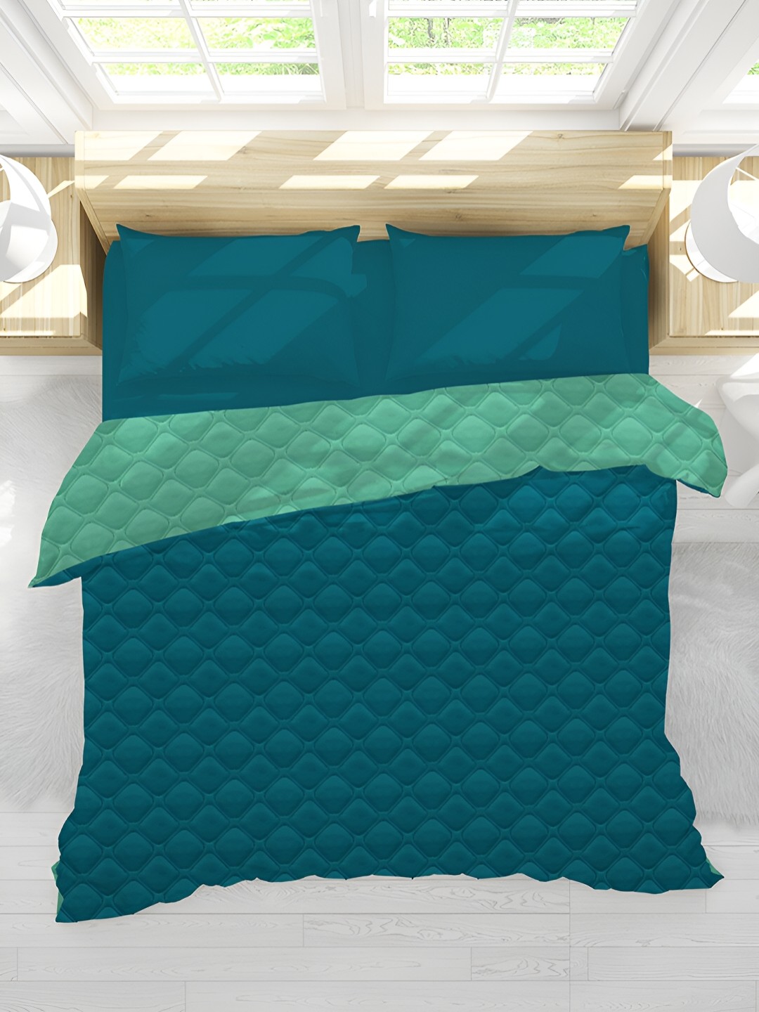 

Sassoon Green Geometric Mild Winter 150 GSM Double Bed Reversible Quilt