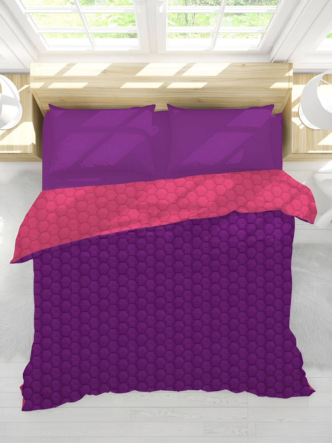 

Sassoon Purple & Pink Geometric Mild Winter 150 GSM Double Bed Reversible Quilt