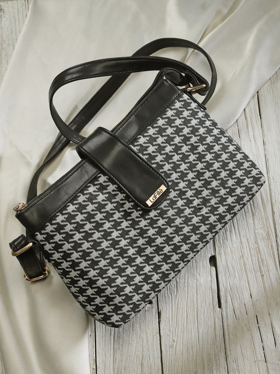 

LaFille Geometric Printed Sling Bag, Black