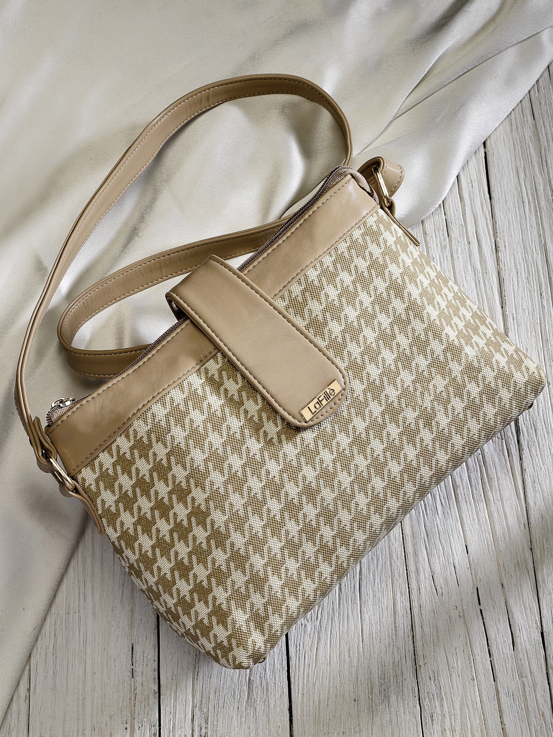 

LaFille Geometric Printed Sling Bag, Cream