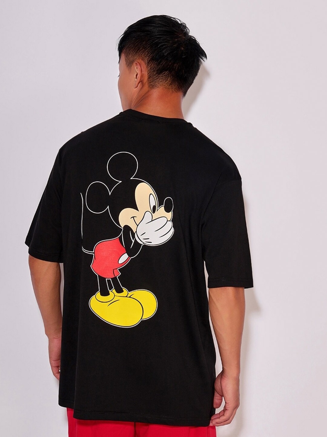 

Bewakoof Merchandise Disney Mickey Mouse Printed Oversized Pure Cotton T-shirt, Black