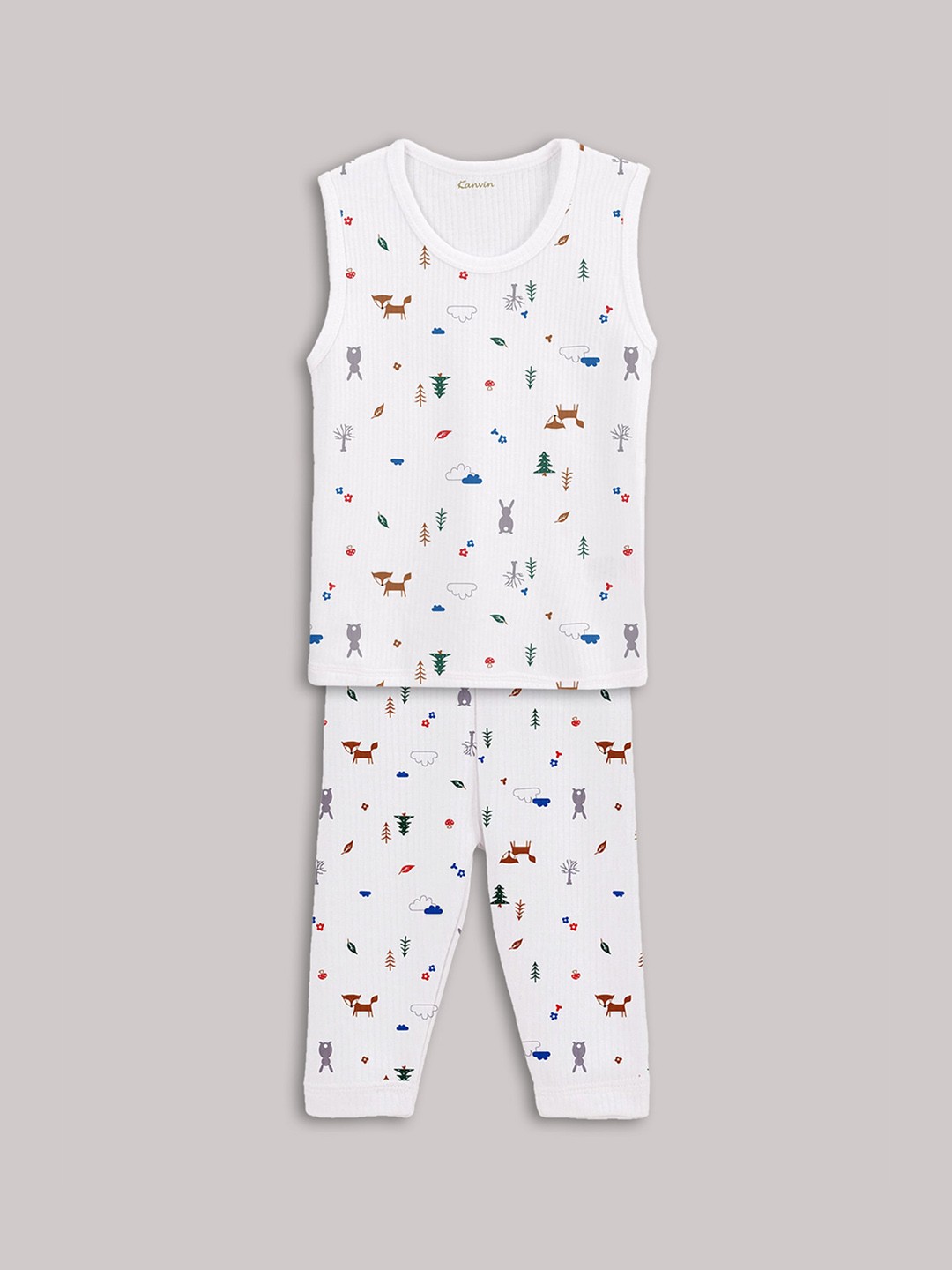 

Kanvin Boys White Graphic Printed Thermal Set